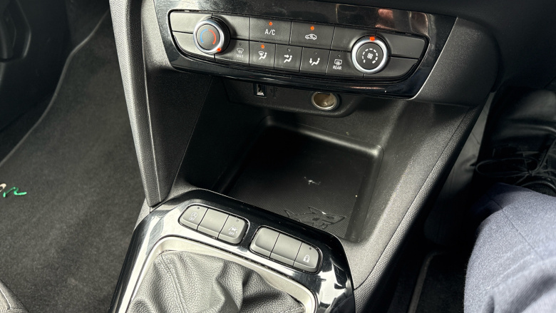 Vauxhall Corsa 1.2 Design 5dr Petrol Hatchback